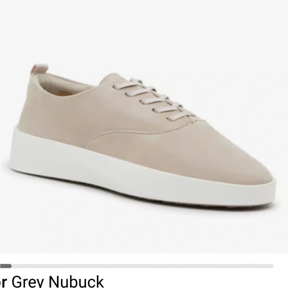 Wolf & Shepherd women”s Cruise Grey Nubuck Sneaker size 9